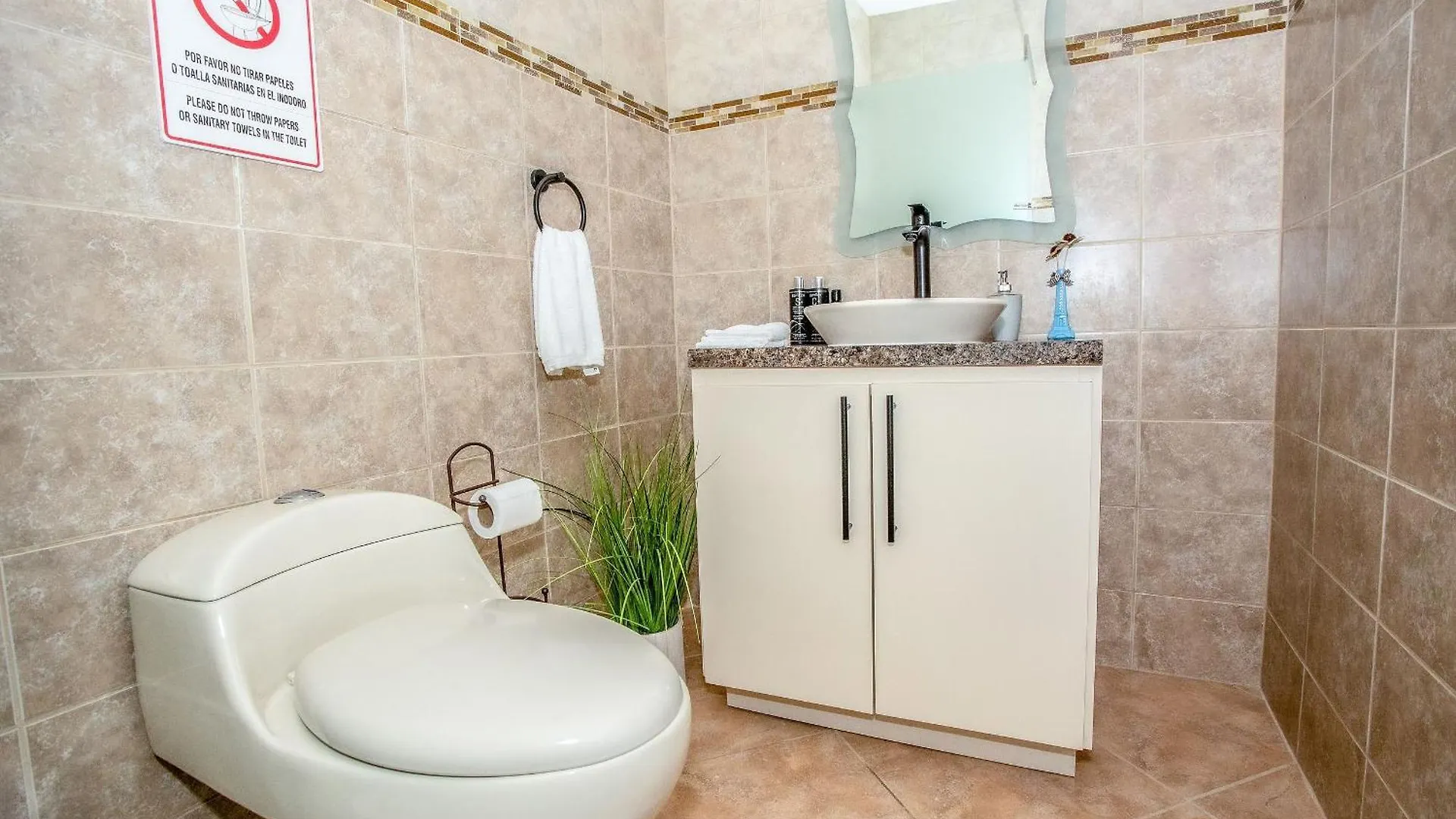 Ecomar Rentals 3/2: Cabo Rojo Pr: Piscina Y Playas Διαμέρισμα